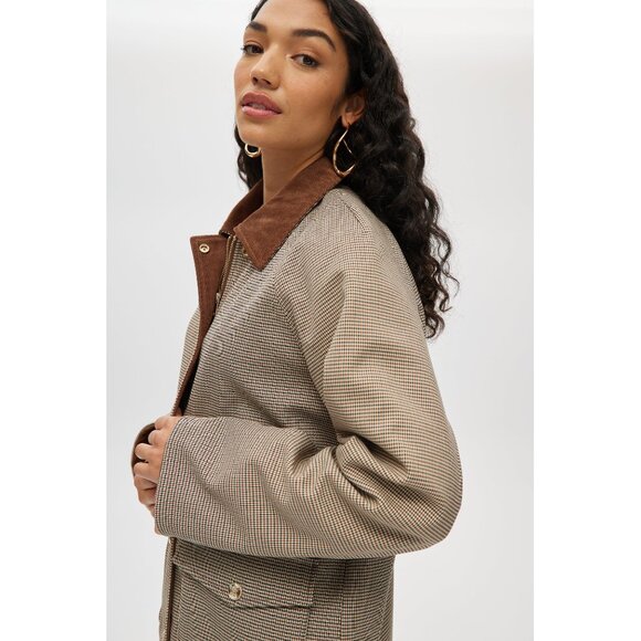 NWT!  Classic English Quilted Plaid Barn Jacket - Picture 6 of 16